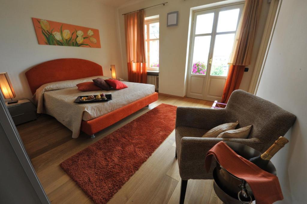 Casa Americani Montà Cameră foto
